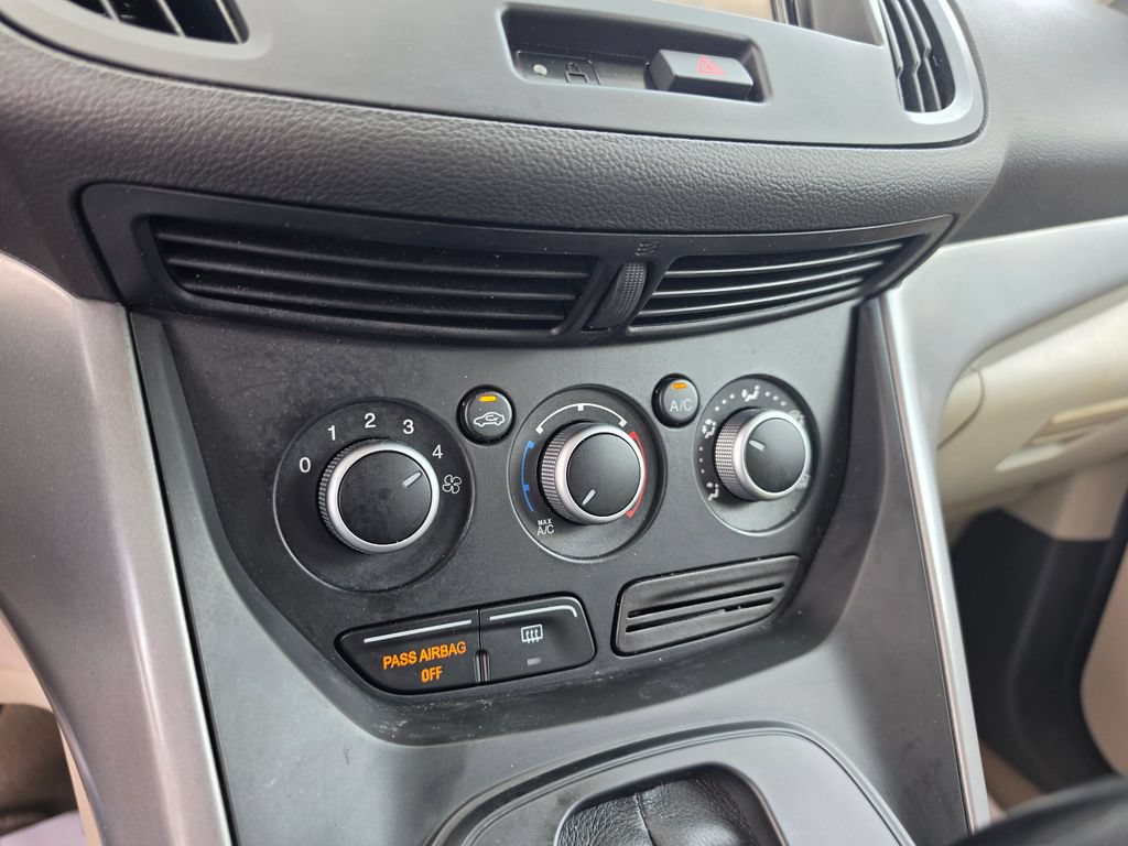 Used 2015 Ford Escape SE FWD image 26