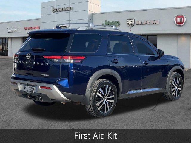 Used 2024 Nissan Pathfinder Platinum FWD image 7