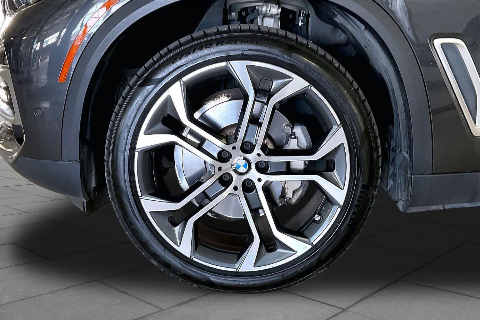Used 2022 BMW X5 sDrive40i w/ Premium Package RWD image 10