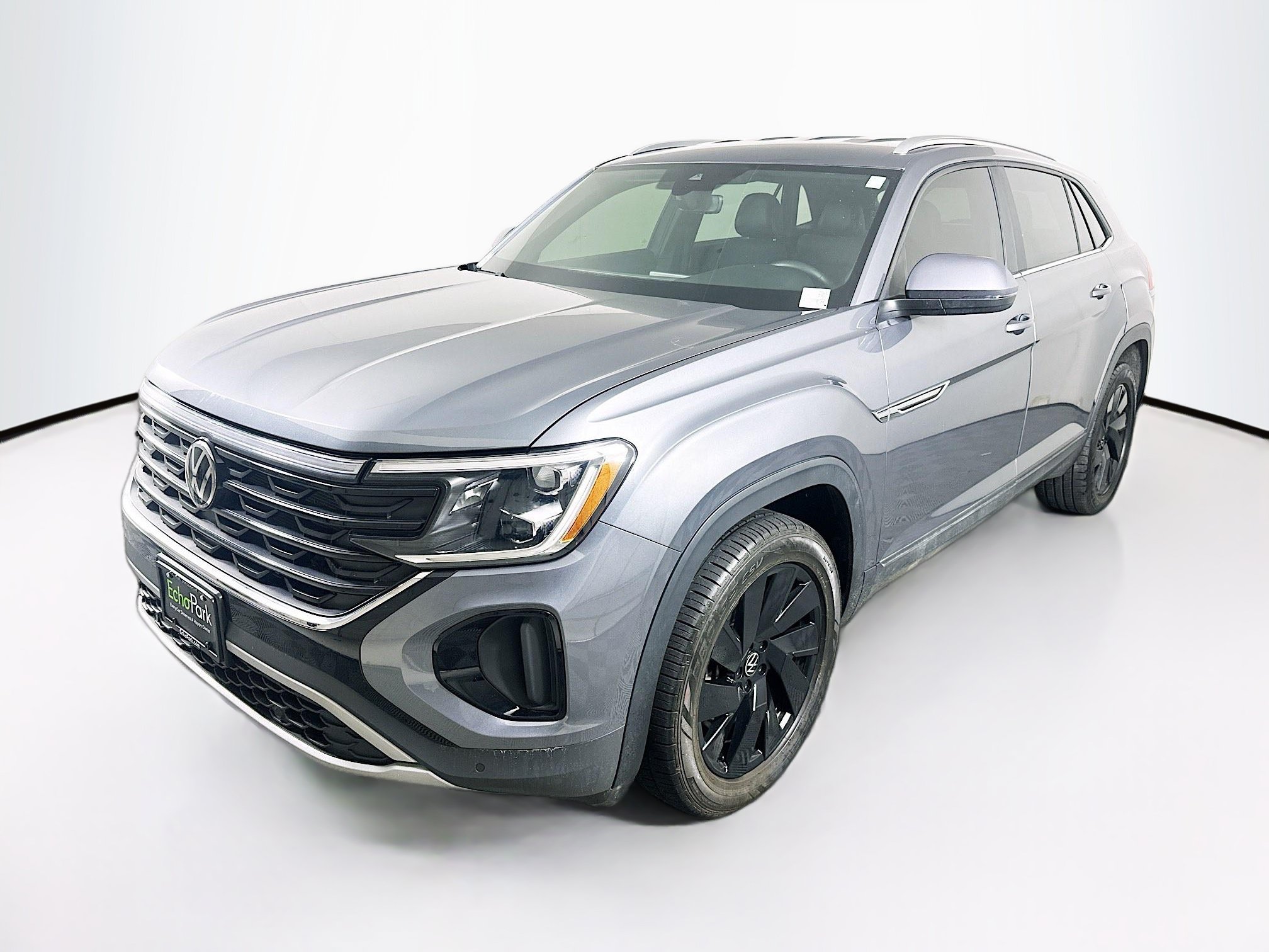 Used 2024 Volkswagen Atlas Cross Sport SE w/ Black Wheel Package FWD image 3