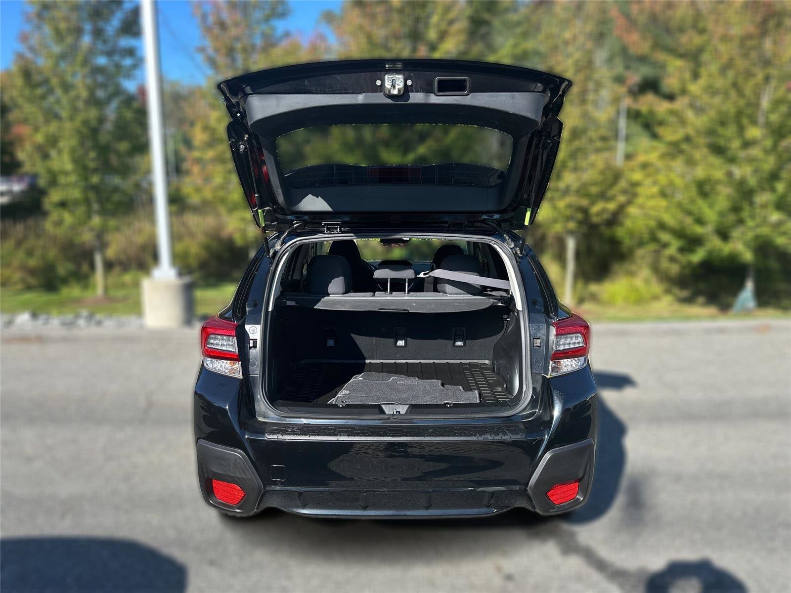 Used 2023 Subaru Crosstrek 2.0i Premium image 11