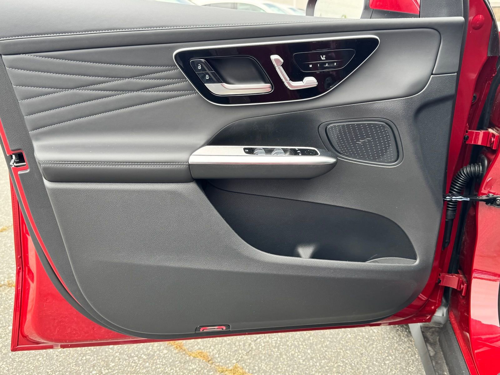 New 2025 Mercedes-Benz GLC 300 4MATIC image 18