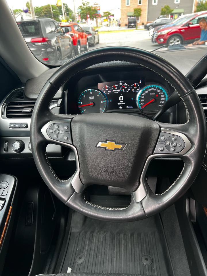 Used 2020 Chevrolet Tahoe Premier AWD/4WD image 17