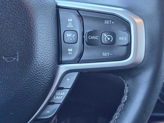 Used 2025 RAM 1500 Big Horn AWD/4WD image 32