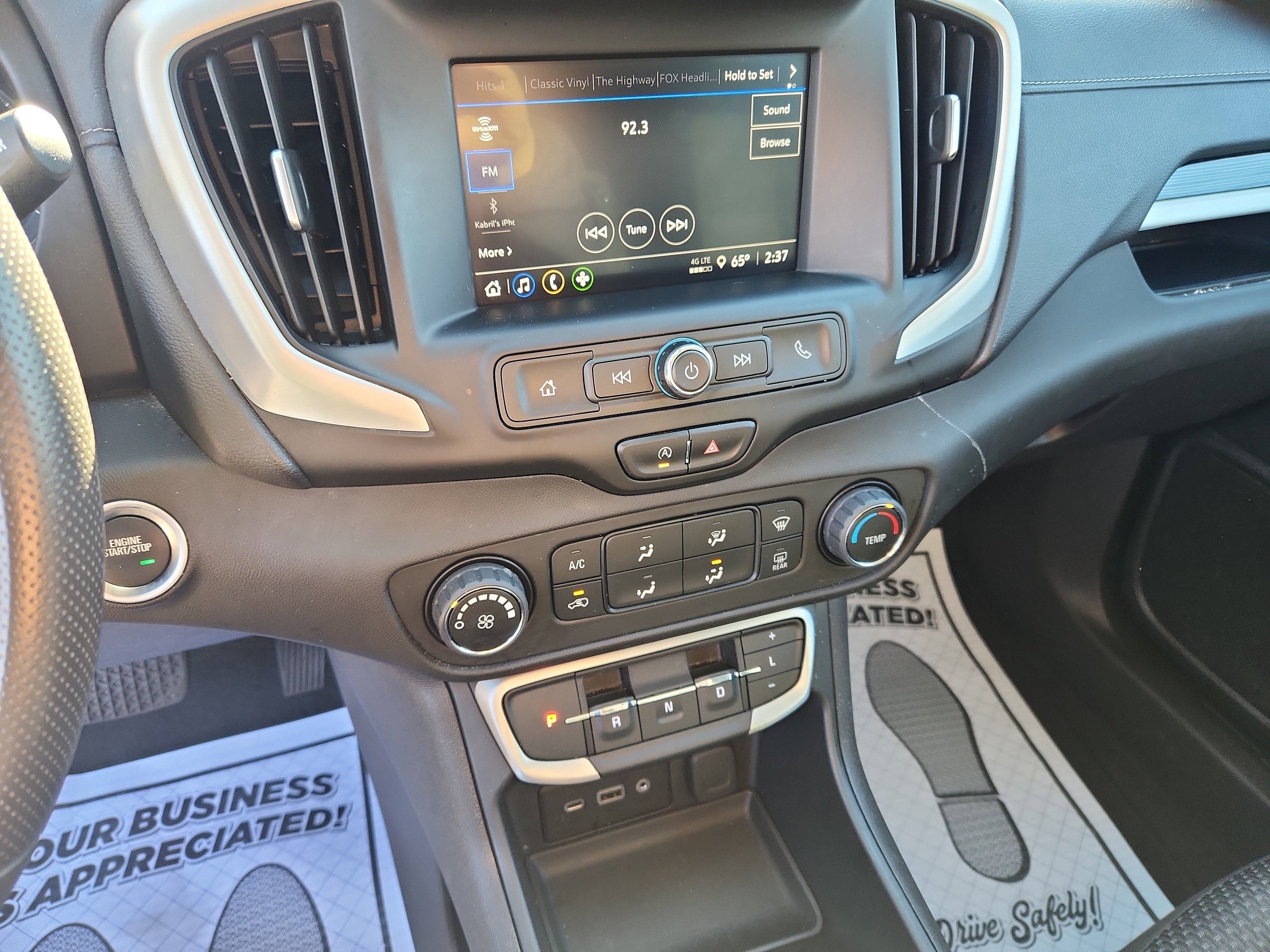 Used 2024 GMC Terrain SLE image 30