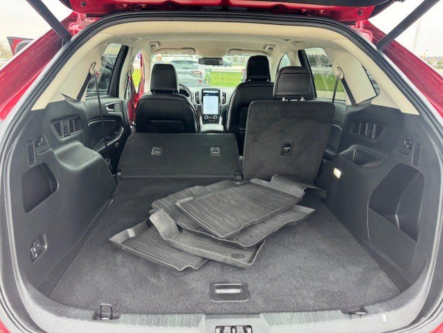 Used 2024 Ford Edge SEL w/ Convenience Package image 27