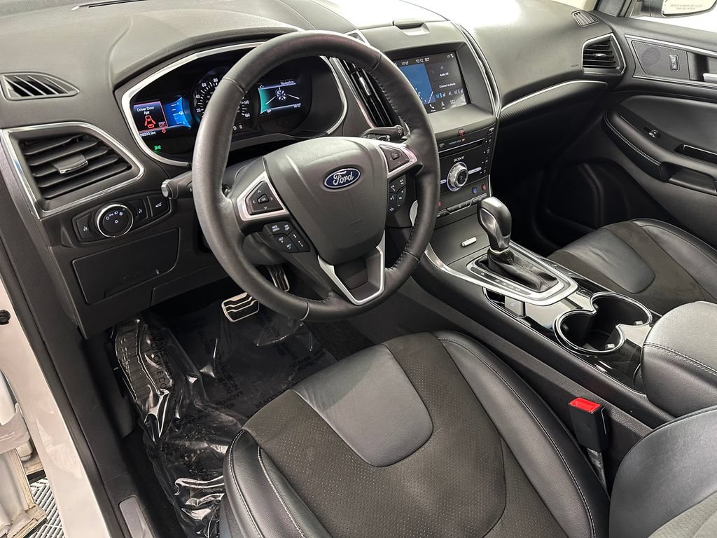 Used 2018 Ford Edge Sport w/ Equipment Group 401A AWD/4WD image 16