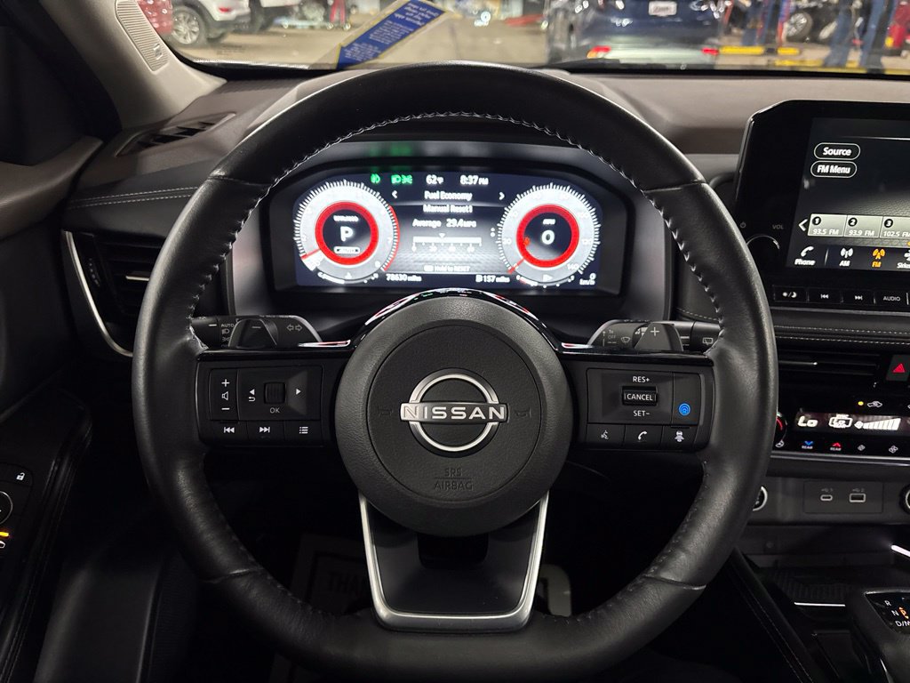 Used 2022 Nissan Rogue Platinum w/ Head-Up Display Package AWD/4WD image 27