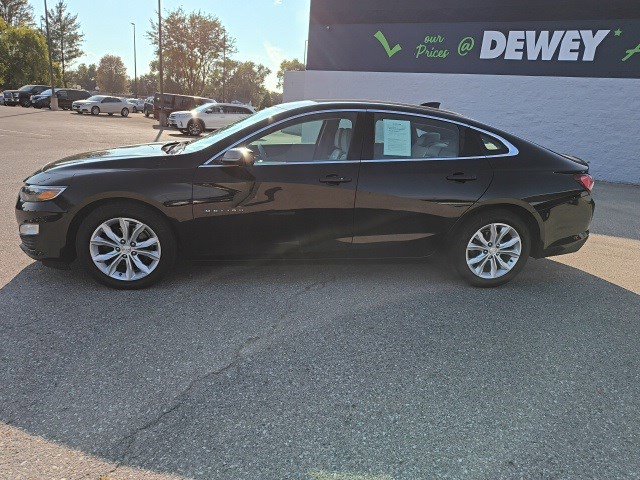 Used 2020 Chevrolet Malibu LT image 2