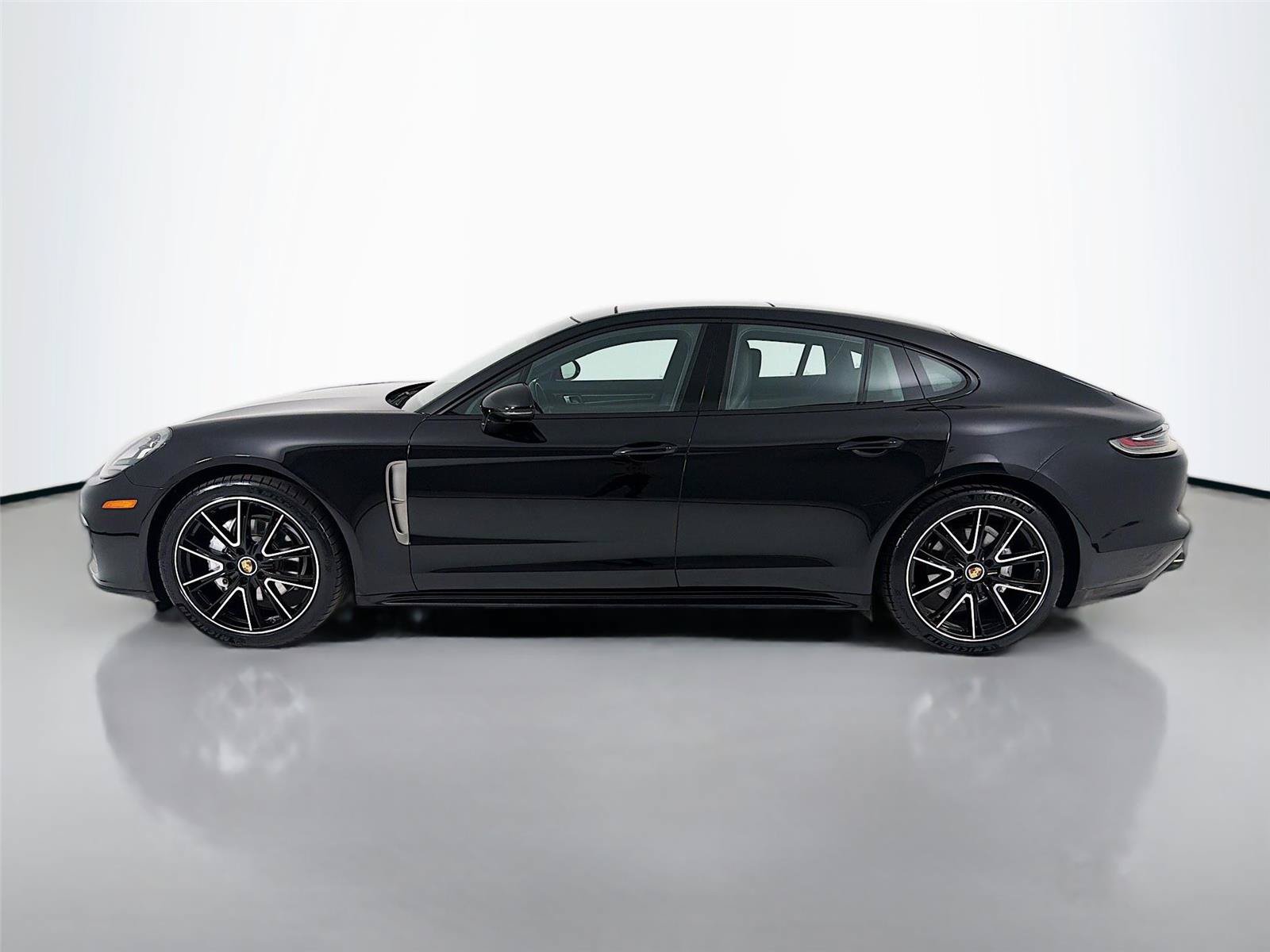 Certified 2023 Porsche Panamera Platinum Edition RWD image 2