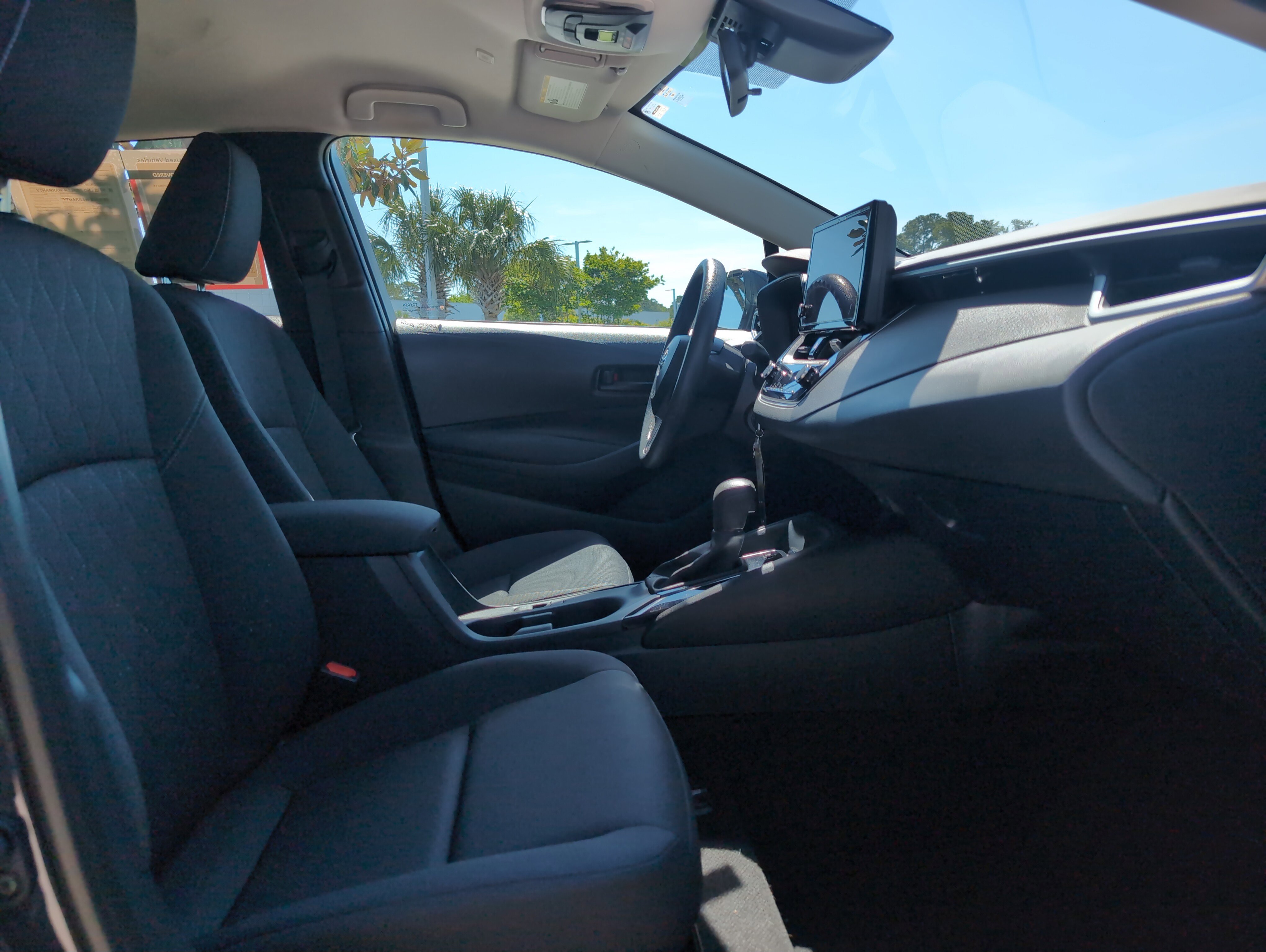 Certified 2024 Toyota Corolla LE FWD image 32