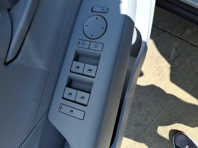 New 2027 Hyundai Kona SE FWD image 21