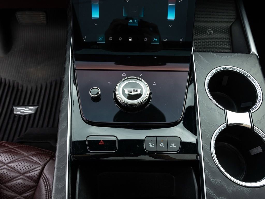 Used 2025 Cadillac Escalade Premium Luxury w/ Touring Package image 38