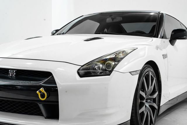Used 2009 Nissan GT-R Premium image 15