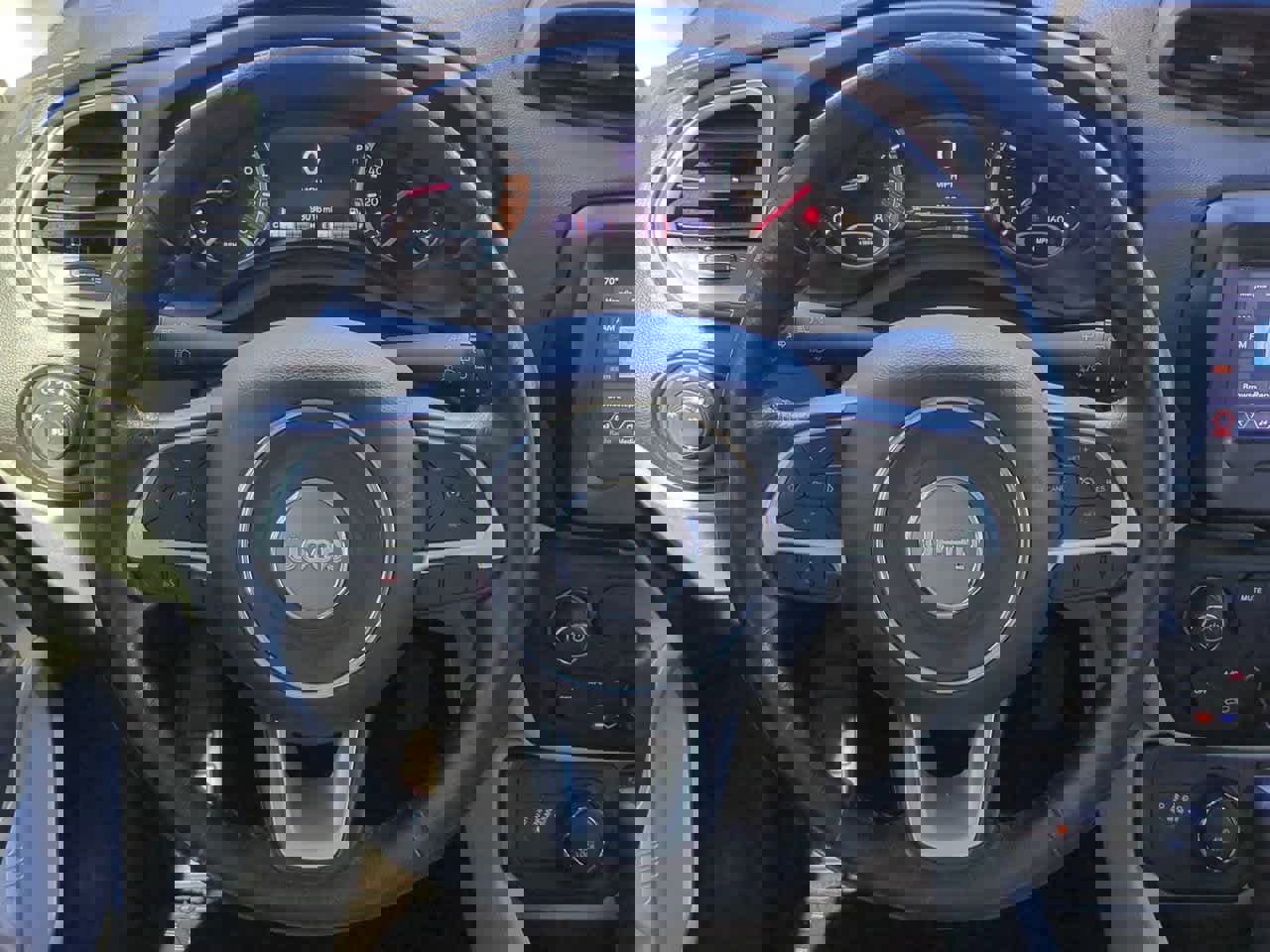 Used 2021 Jeep Renegade Latitude w/ Convenience Group image 23