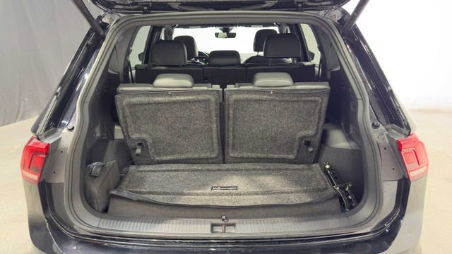 Used 2024 Volkswagen Tiguan SE R-Line image 37