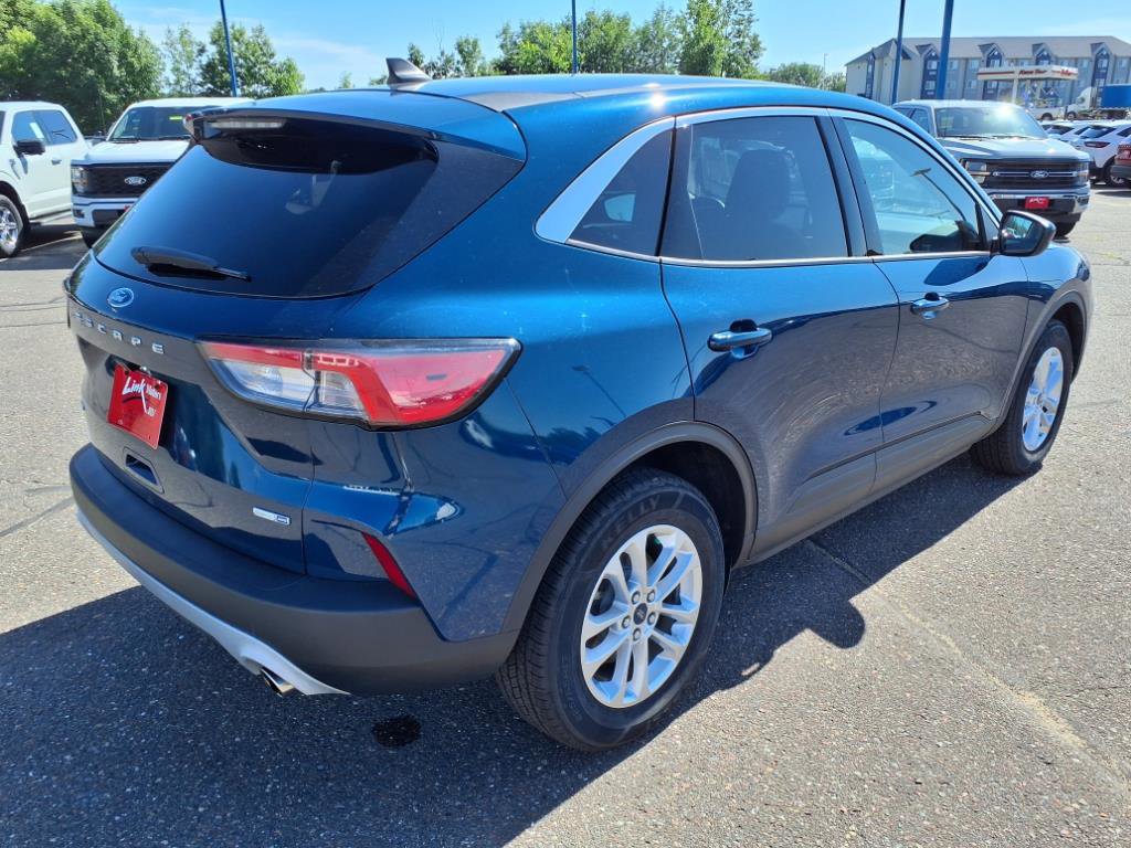 Certified 2020 Ford Escape SE image 6