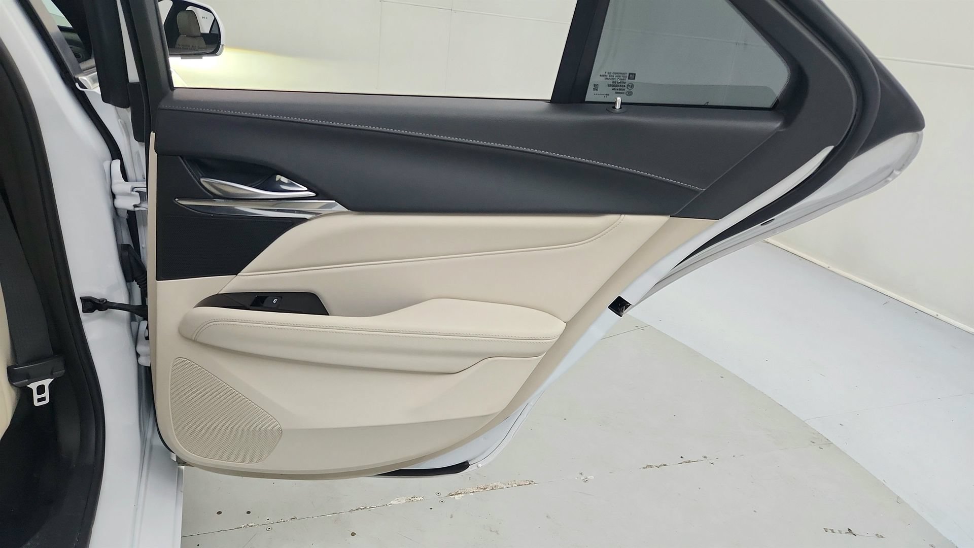 Used 2024 Cadillac CT4 Luxury w/ Sun And Sound Package AWD/4WD image 27
