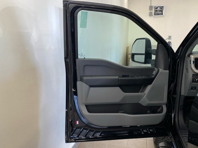 New 2026 Ford F250 XL w/ 360-Degree Camera Package AWD/4WD image 10