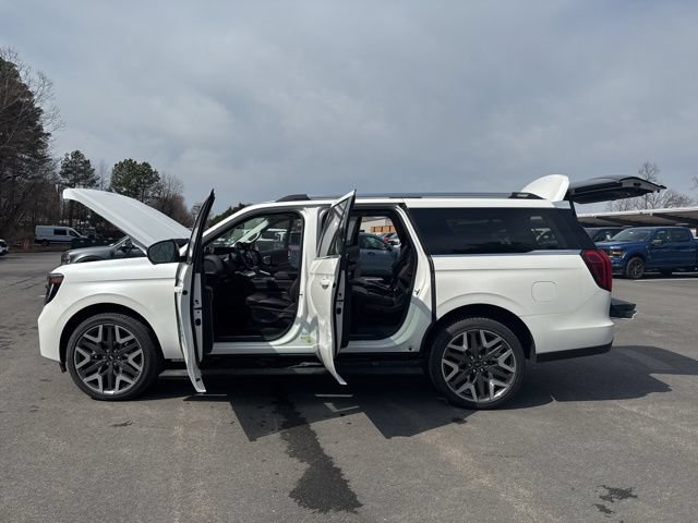 New 2025 Ford Expedition Max Platinum w/ Platinum Ultimate Package AWD/4WD image 27
