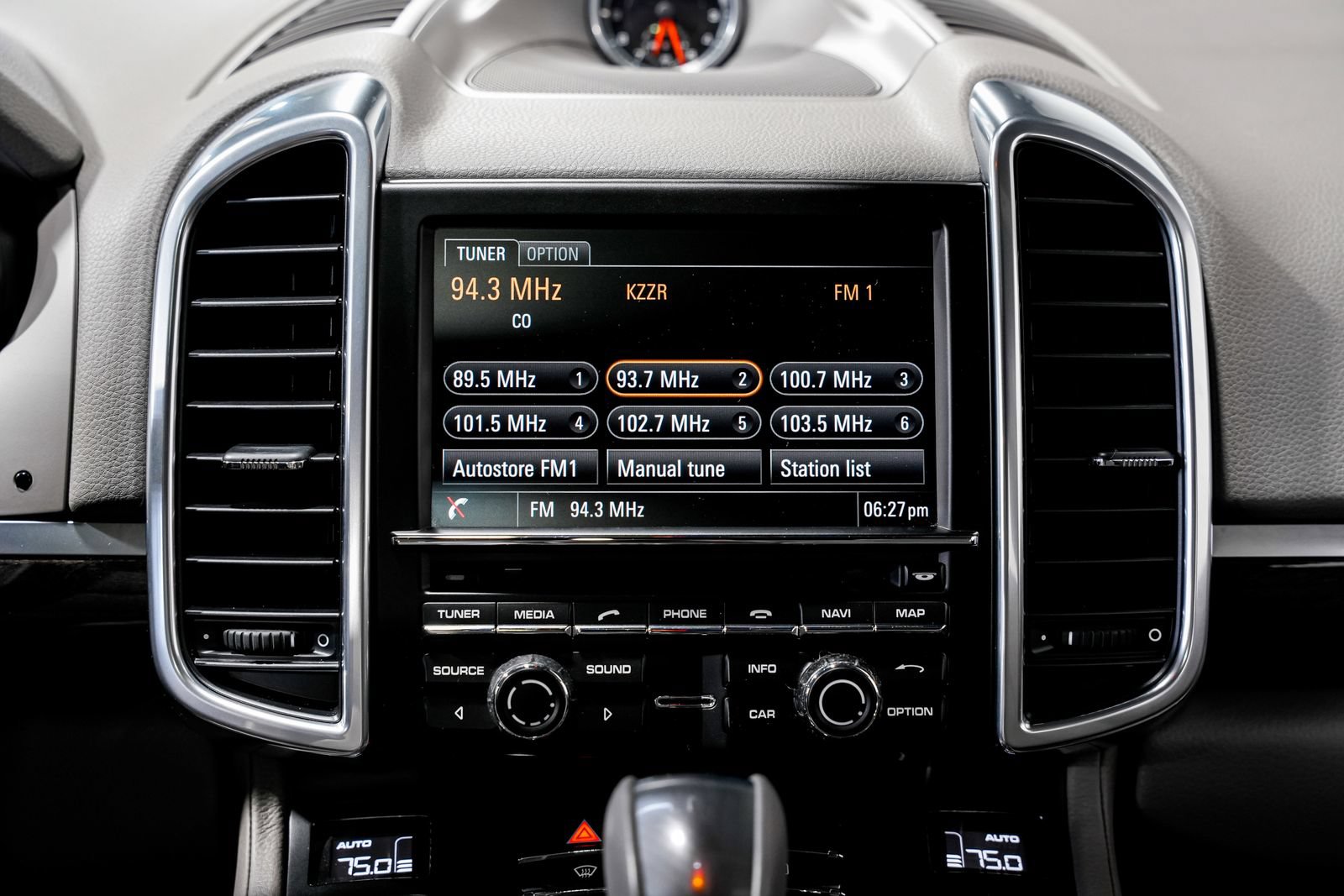 Used 2013 Porsche Cayenne Diesel AWD/4WD image 13