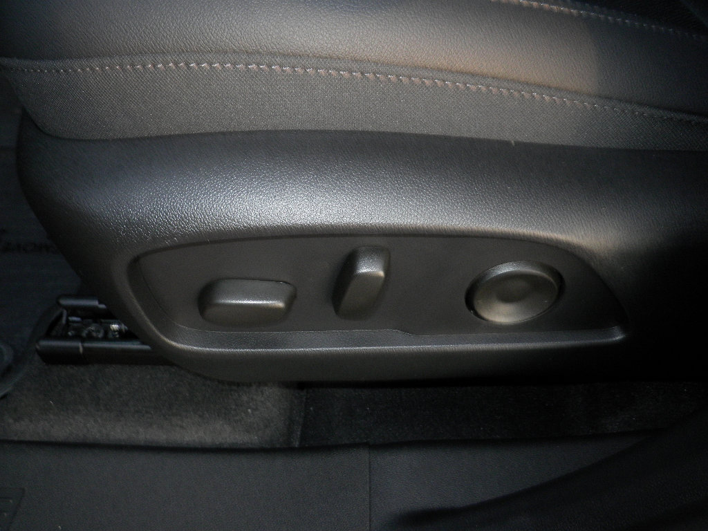 New 2026 Chevrolet Equinox LT w/ Convenience Package II image 14