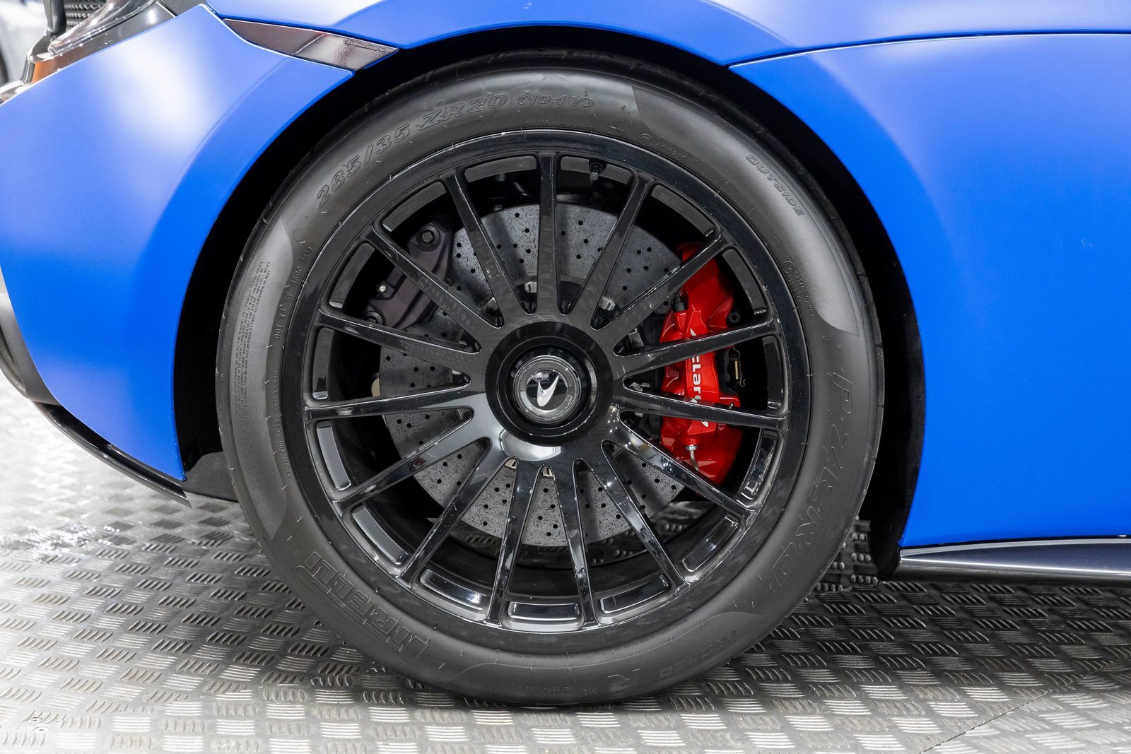 Used 2020 McLaren 620R RWD image 45