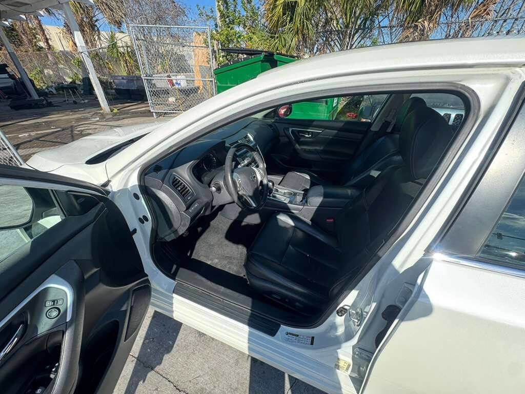 Used 2017 Nissan Altima 2.5 SL FWD image 13