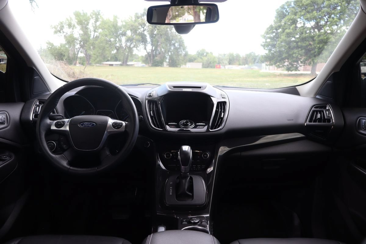 Used 2015 Ford Escape Titanium w/ Equipment Group 301A AWD/4WD image 16