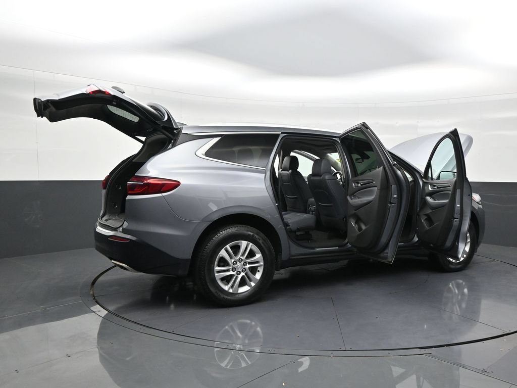Used 2020 Buick Enclave Essence w/ Sound and Sites Package FWD image 27