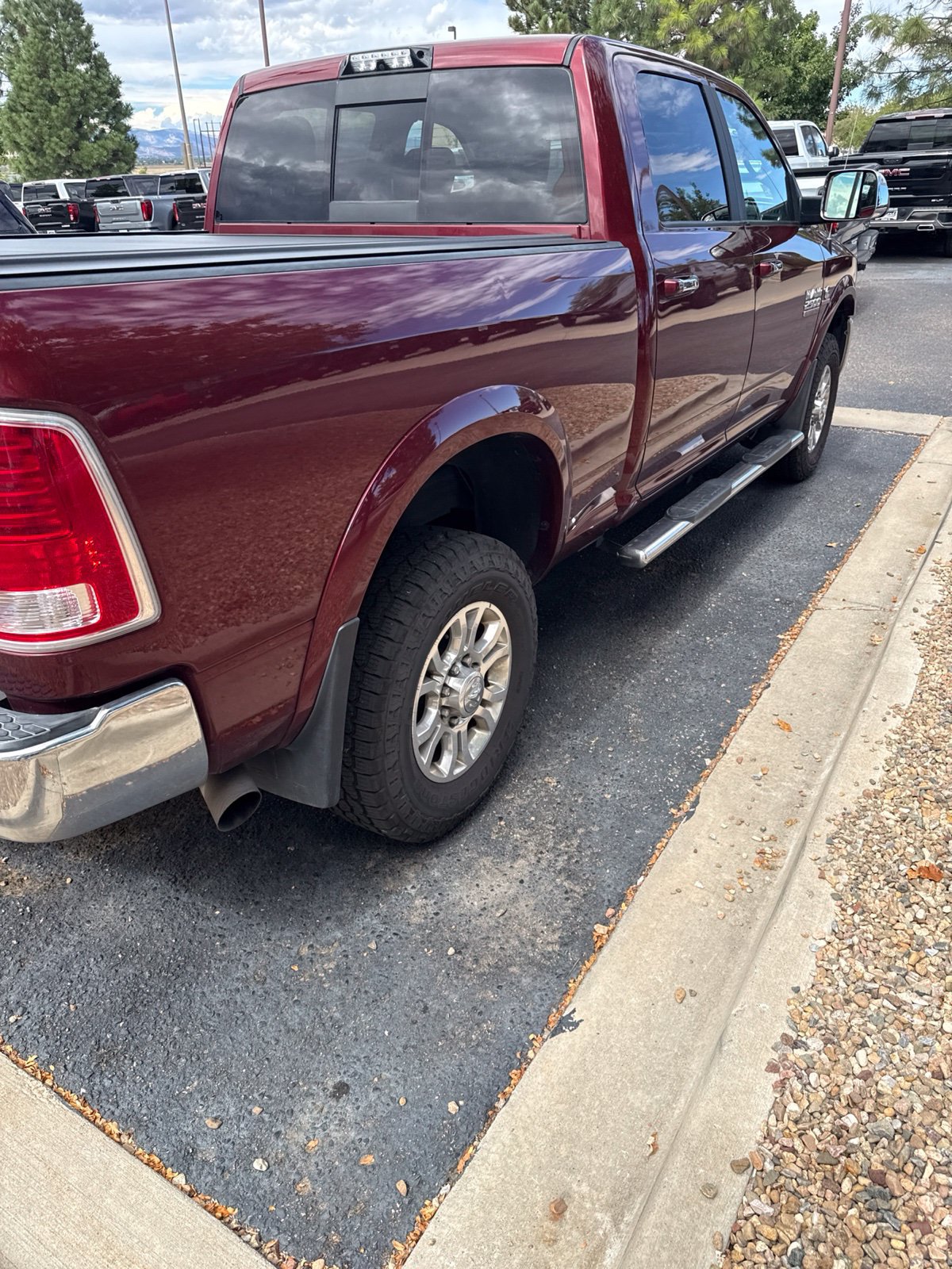 Used 2017 RAM 2500 Laramie AWD/4WD image 3
