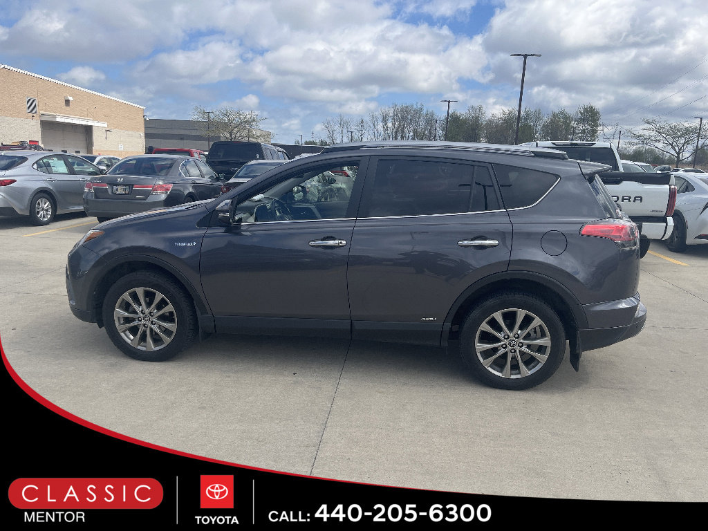 Used 2018 Toyota RAV4 Limited AWD/4WD image 1
