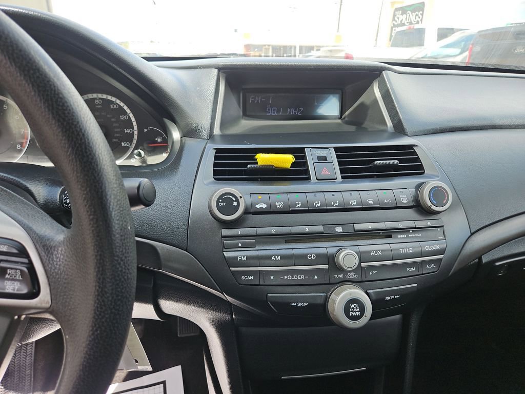 Used 2009 Honda Accord LX-P image 17