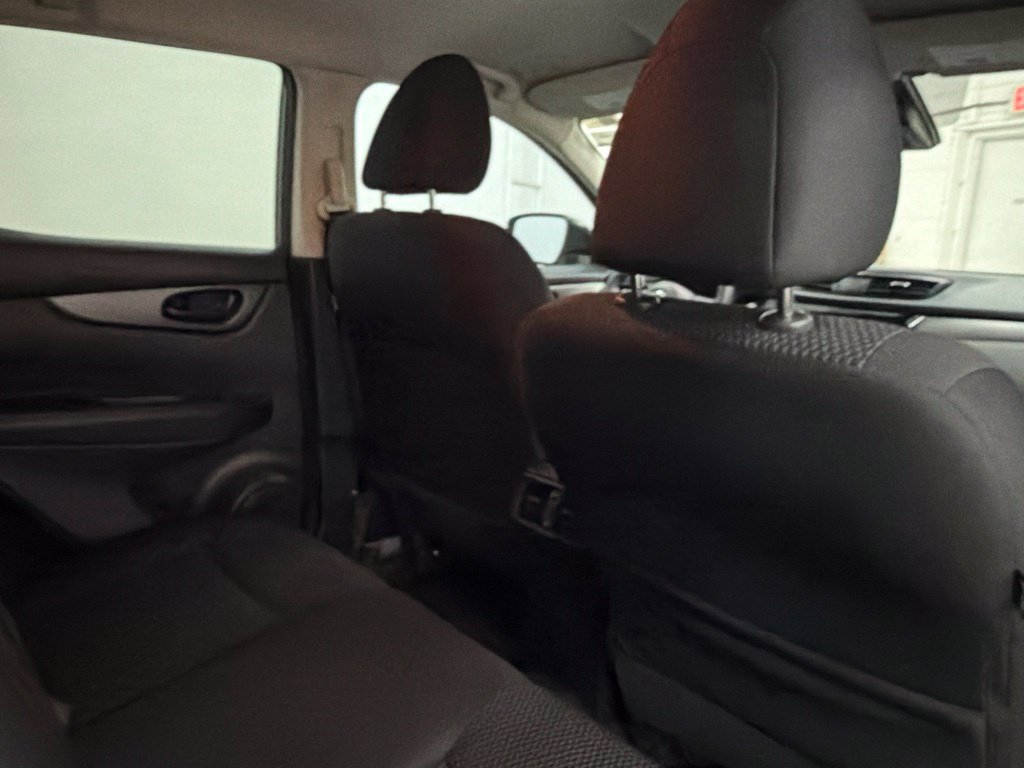 Used 2020 Nissan Rogue Sport S w/ Appearance Package FWD image 28