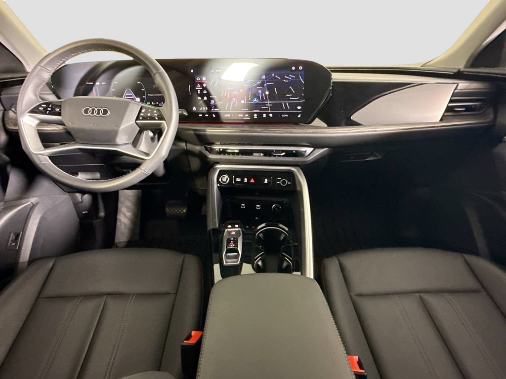 Used 2025 Audi Q5 Premium w/ Convenience Package AWD/4WD image 9