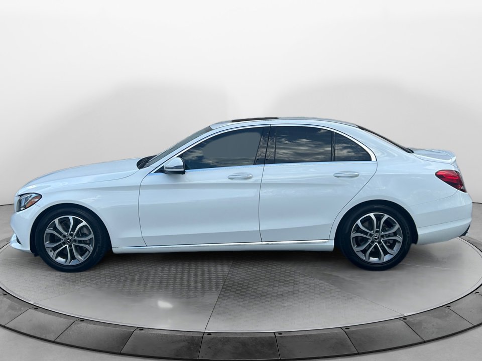 Used 2018 Mercedes-Benz C 300 image 4
