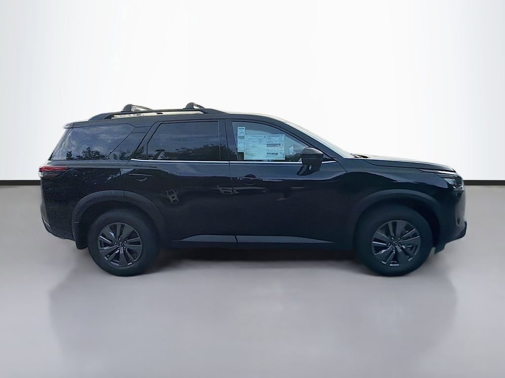 New 2025 Nissan Pathfinder SV image 9