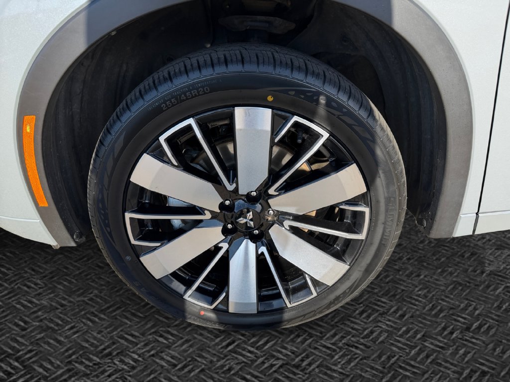 Used 2025 Mitsubishi Outlander SEL AWD/4WD image 11
