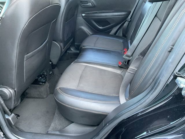 Used 2019 Chevrolet Trax LT w/ LT Convenience Package FWD image 20