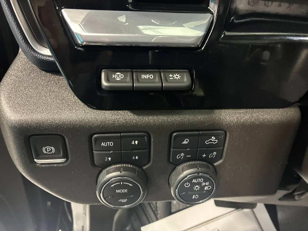 Used 2025 Chevrolet Silverado 2500 High Country w/ High Country Premium Package AWD/4WD image 26
