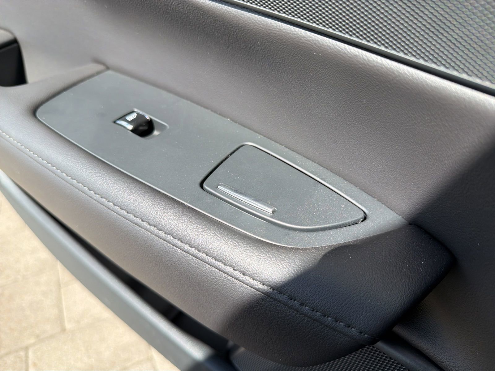 Certified 2025 Volvo S90 B6 Plus w/ Protection Package Premier image 90