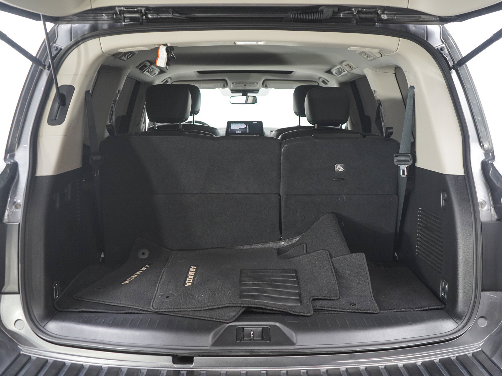Used 2021 Nissan Armada SL w/ Captain's Chairs Package AWD/4WD image 17