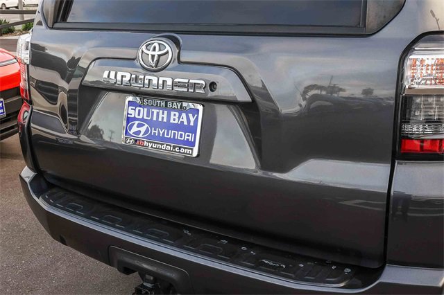 Used 2018 Toyota 4Runner SR5 image 7
