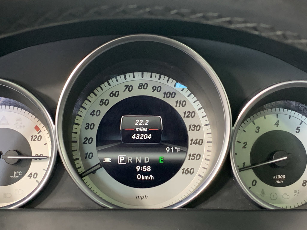 Used 2013 Mercedes-Benz C 250 Coupe image 23
