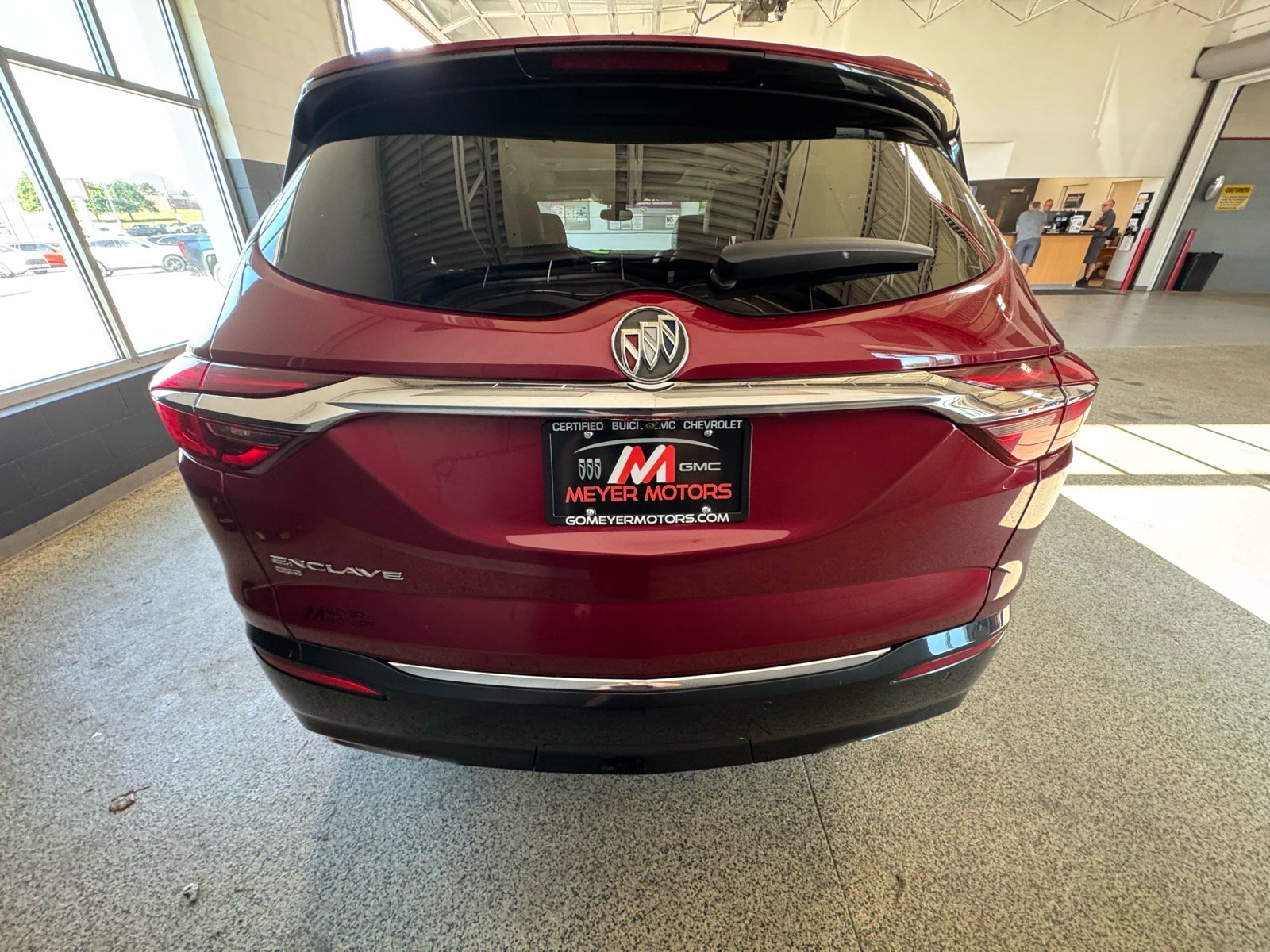 Used 2020 Buick Enclave Premium w/ Sun and Sites Package AWD/4WD image 6