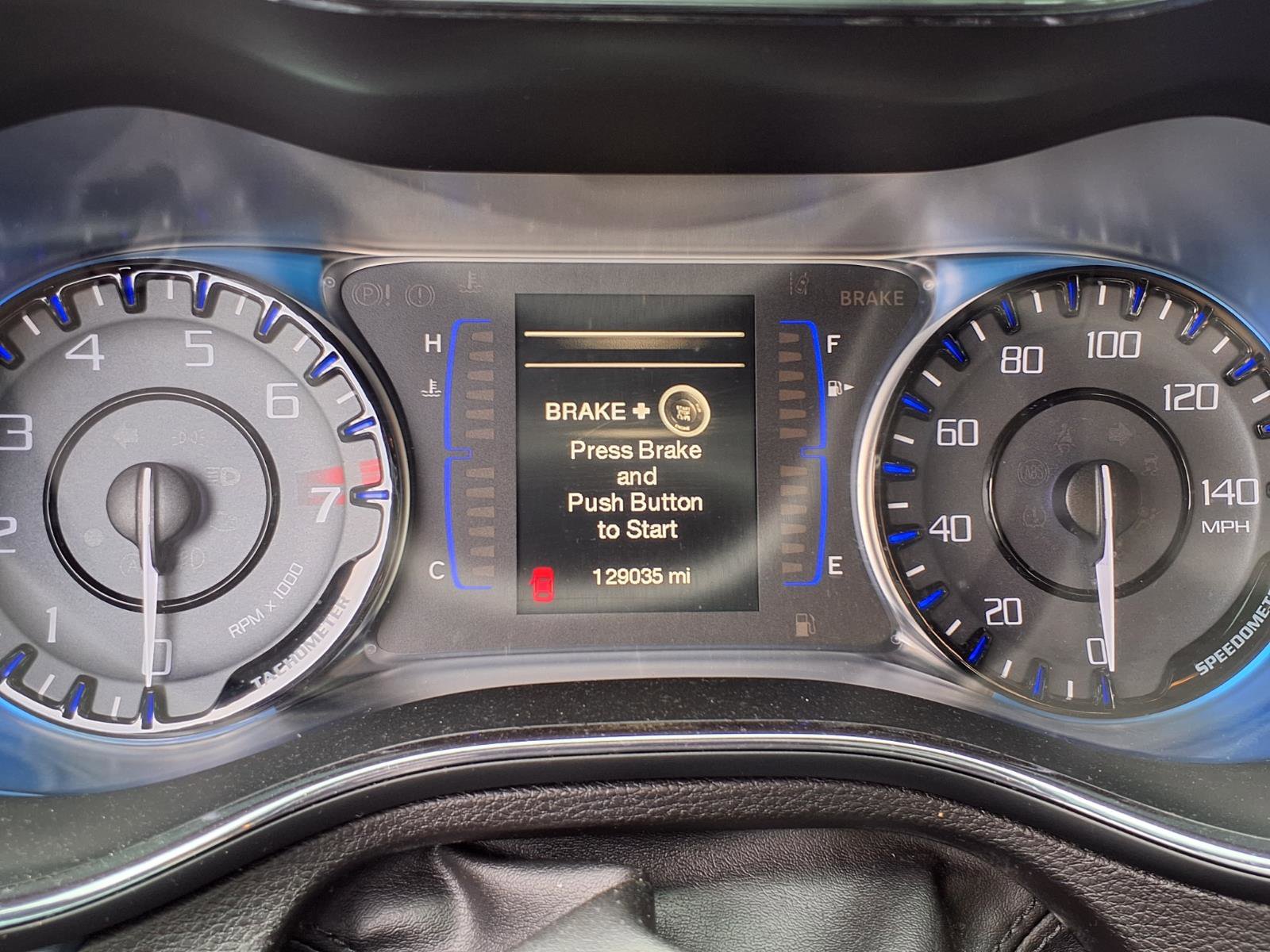 Used 2015 Chrysler 200 S FWD image 6