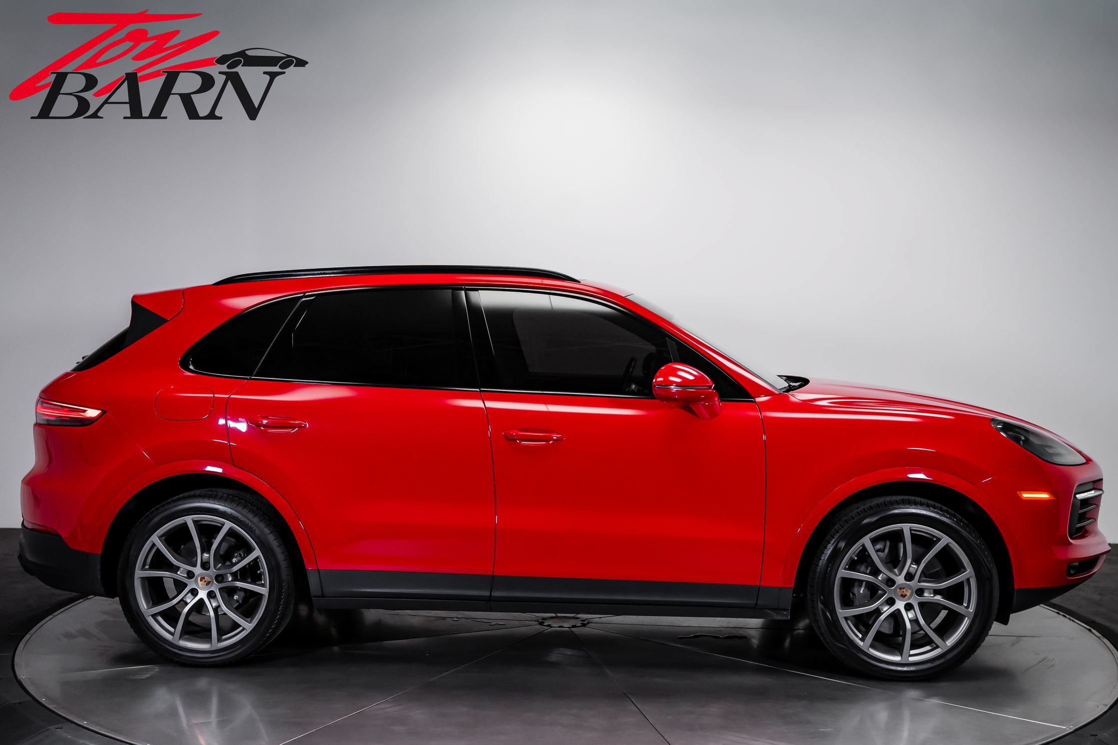 Used 2023 Porsche Cayenne AWD/4WD image 6