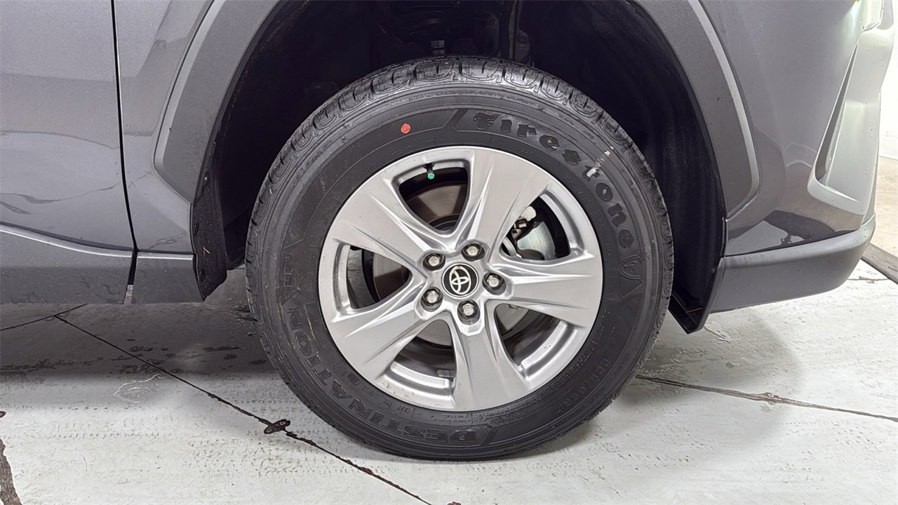 Certified 2025 Toyota RAV4 XLE w/ Convenience Package image 21