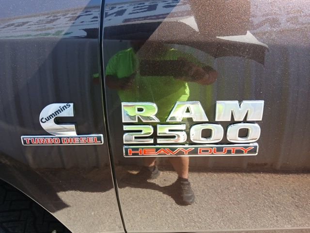 Used 2016 RAM 2500 Tradesman w/ Chrome Appearance Group AWD/4WD image 8