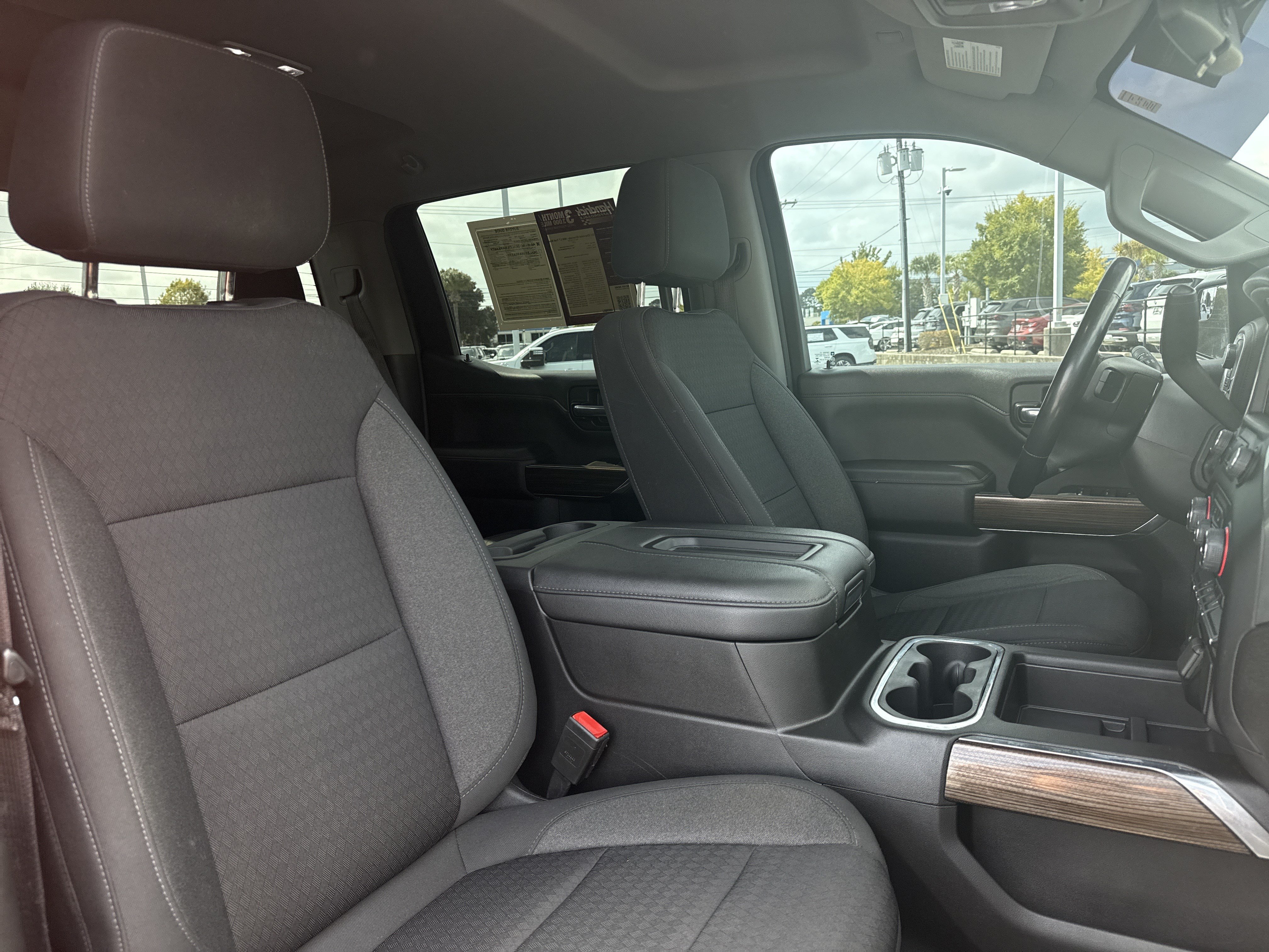 Used 2021 Chevrolet Silverado 1500 LT Trail Boss w/ Bed Protection Package AWD/4WD image 5